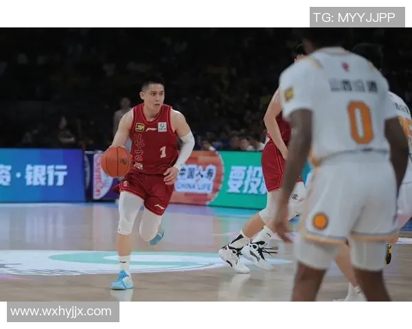 2017年CBA新疆队与广东队激战回顾：巅峰对决的精彩瞬间与赛季影响分析